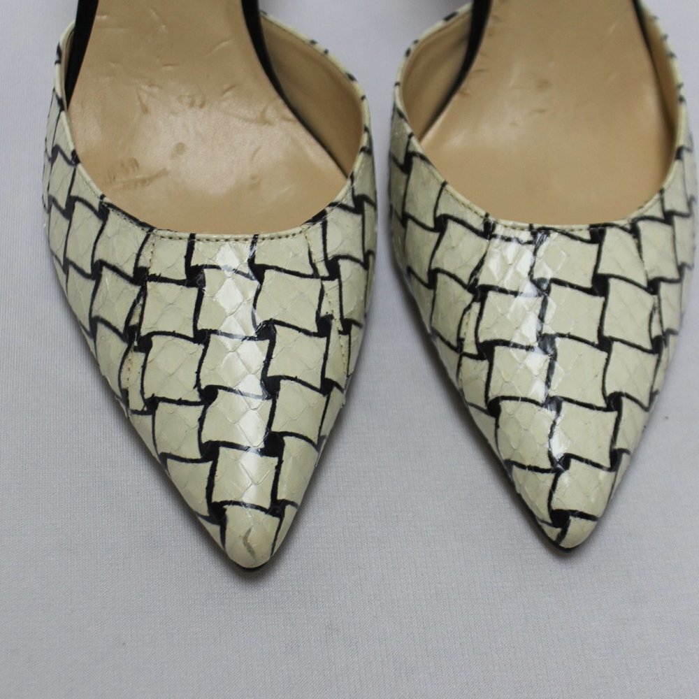 Ivanka Off-White and Black Slingback Heels - Picture 2 of 10